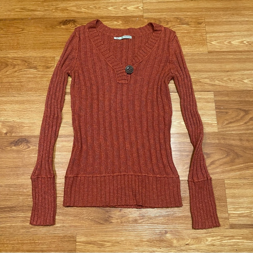 Maurice’s Ladies V Neck Pullover Sweater in Burnt Orange, Size Large